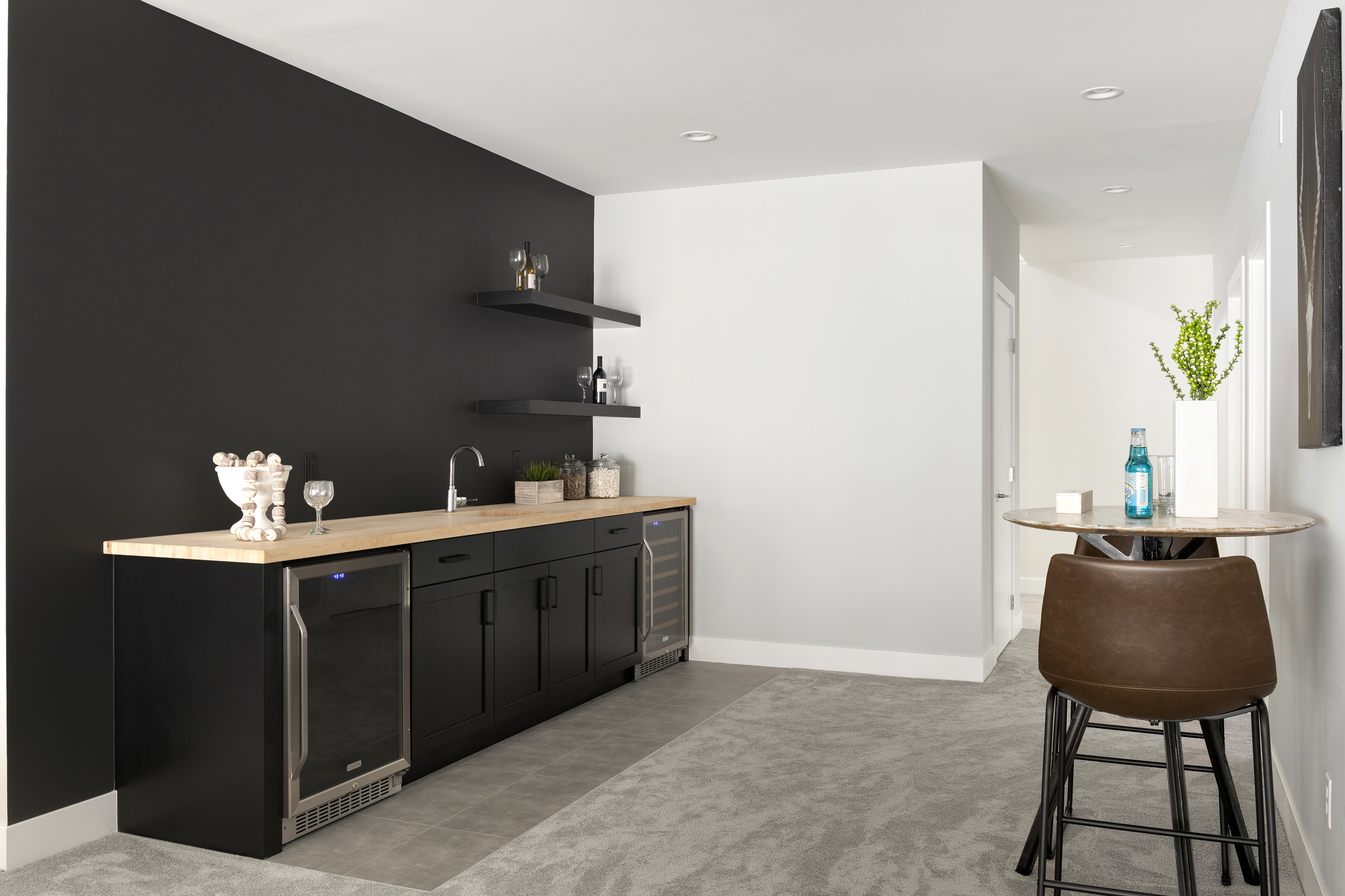 Custom lower-level wet bar