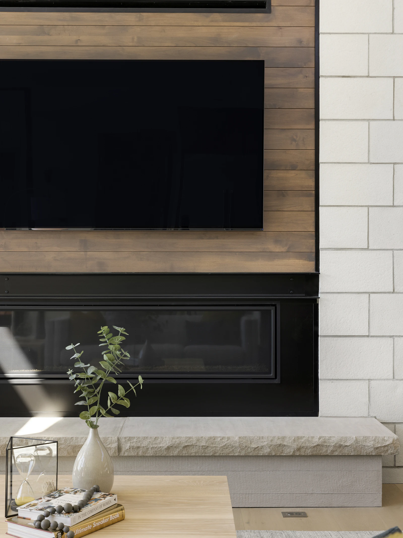 Midwest Home Magazine 12497 Ethan Ave N 007 4