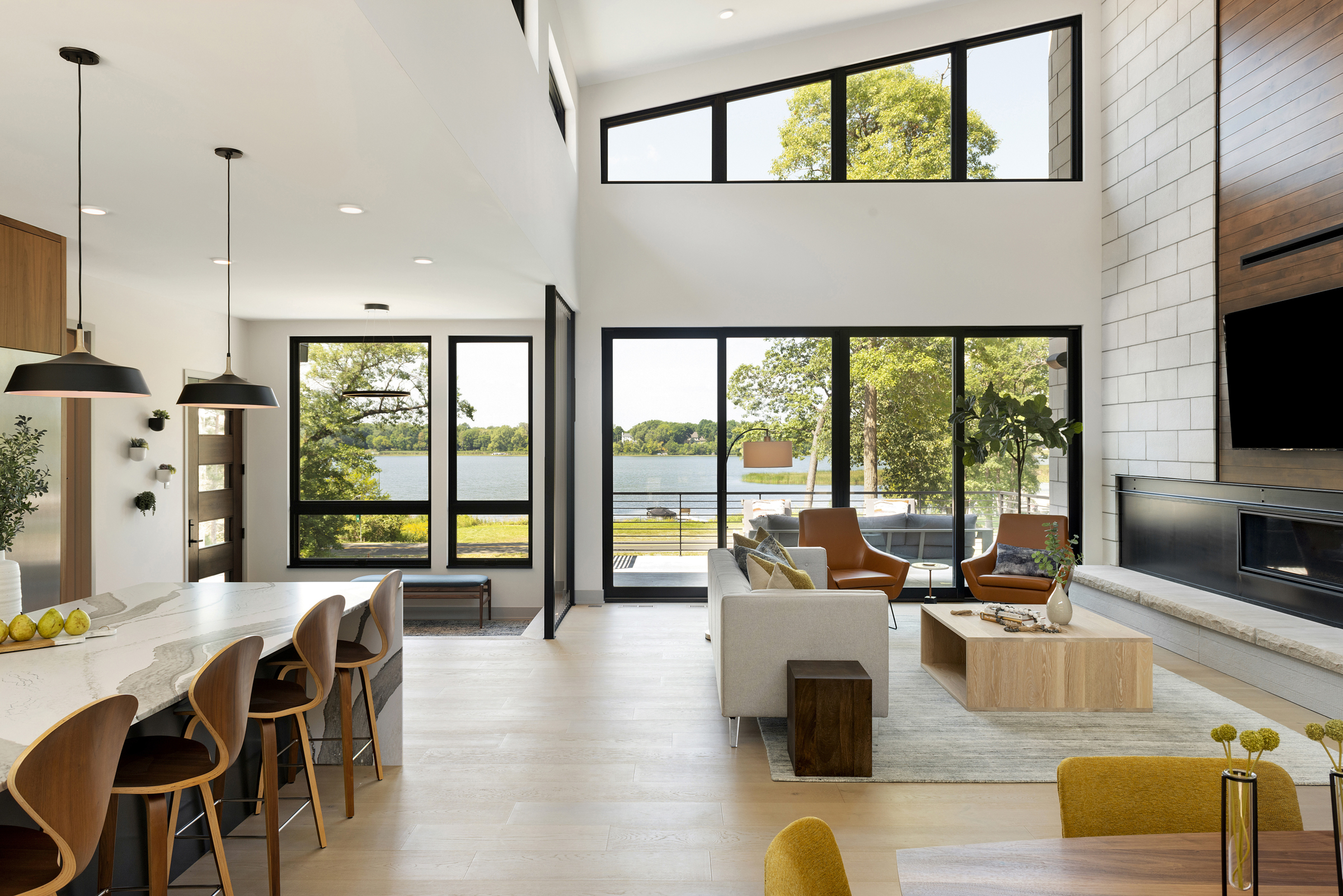 Midwest Home Magazine 12497 Ethan Ave N 009 4