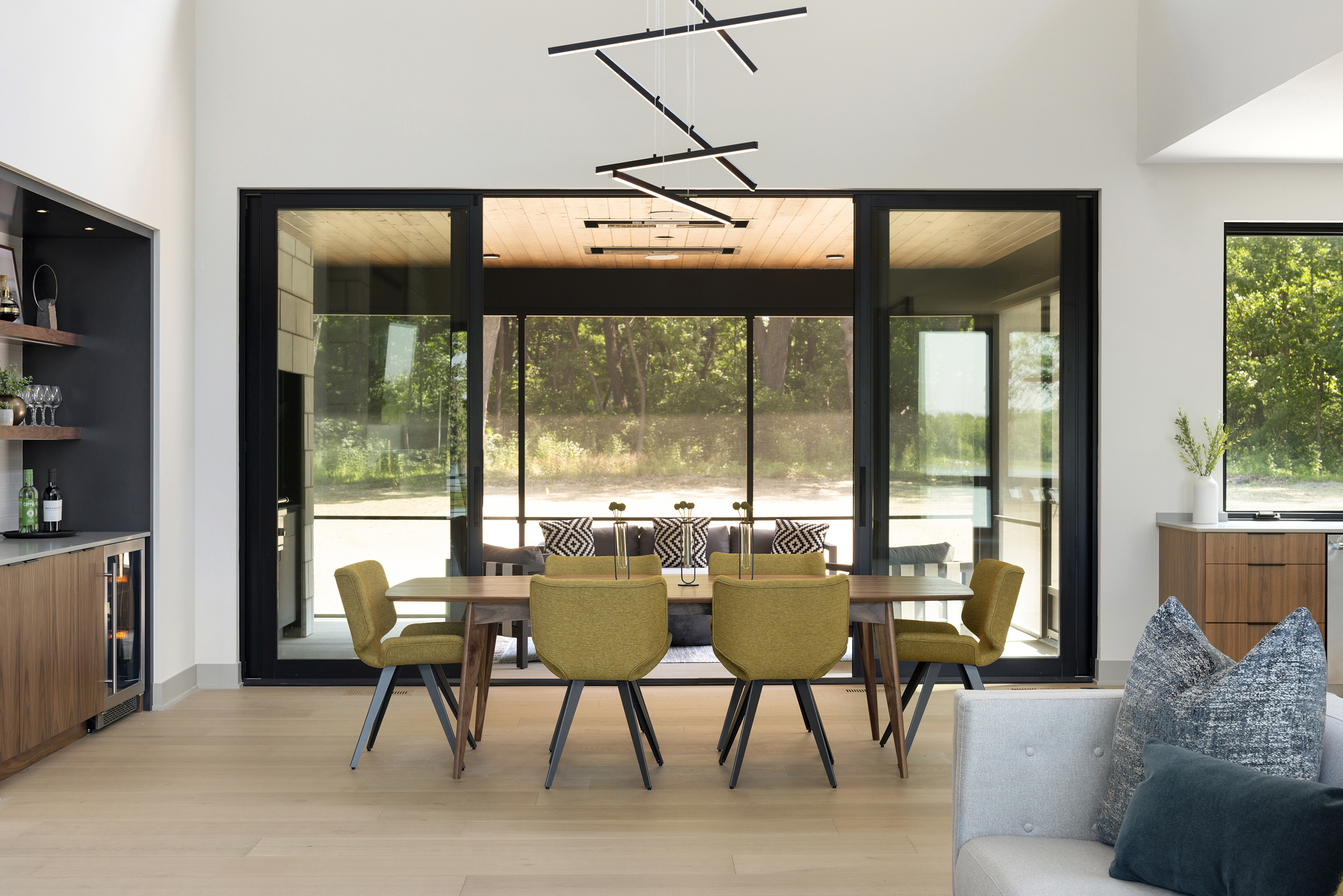 Midwest Home Magazine 12497 Ethan Ave N 022 1