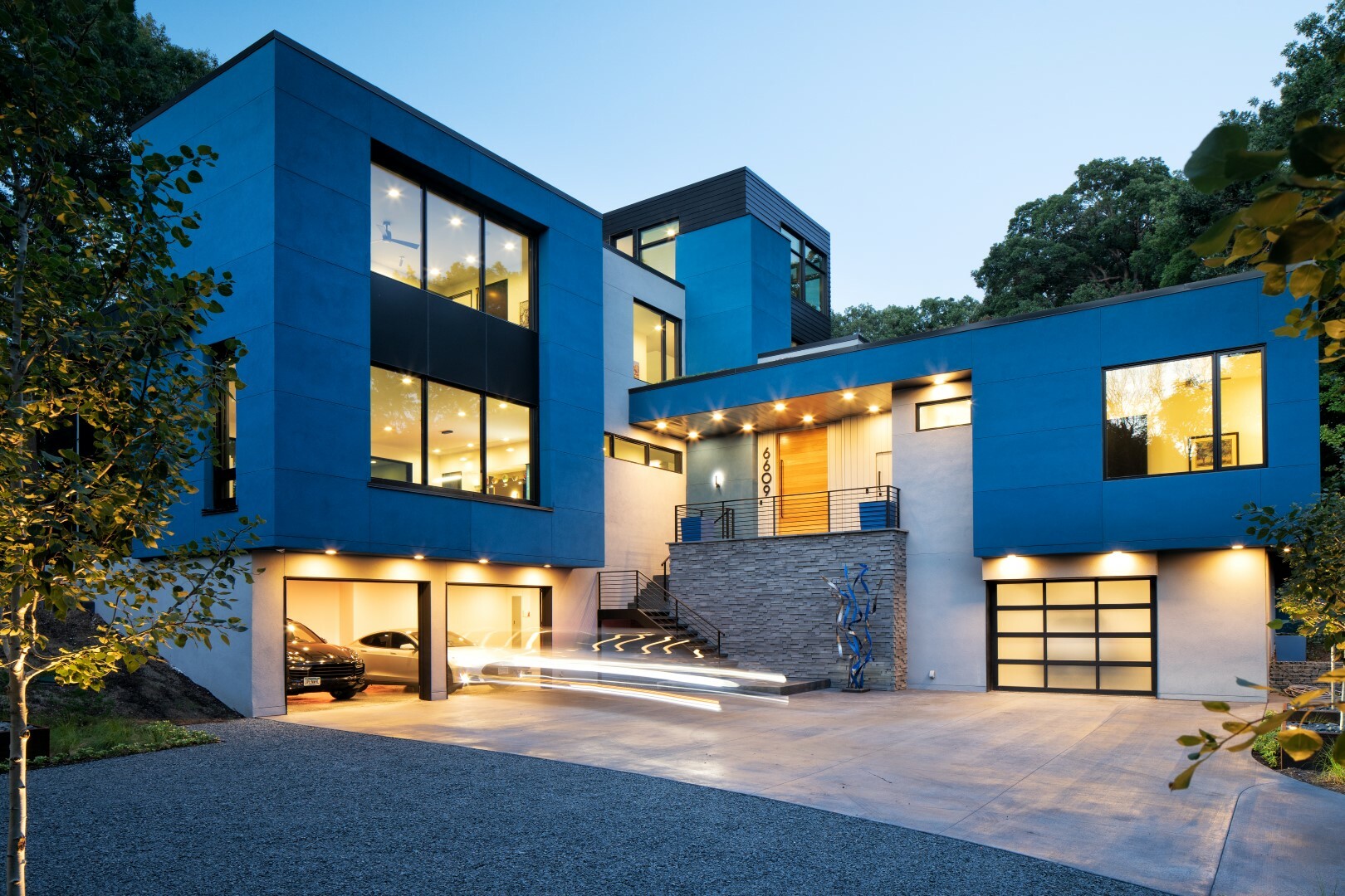 Blackfoot Pass Residence in Edina