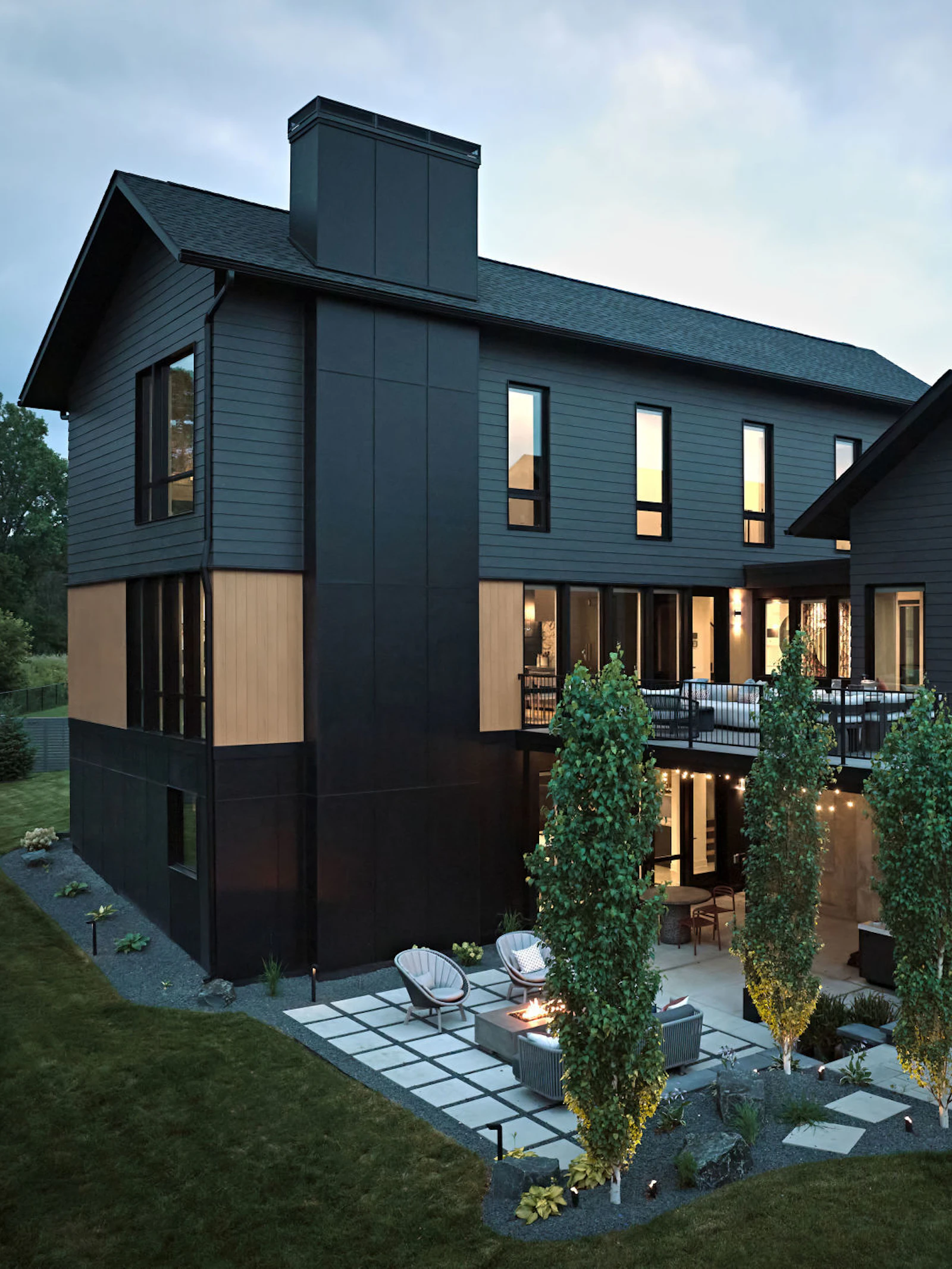 02 Unfold Brooks Round Three Photography Back3 4 DJI 0507