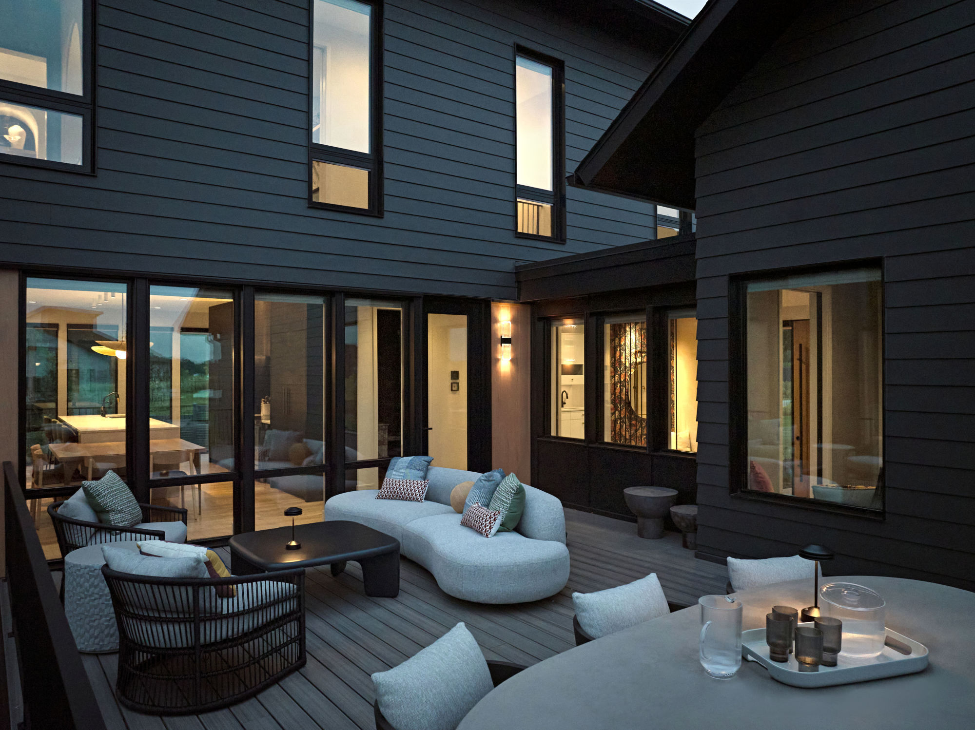 05 Unfold Brooks Round Three Photography Back Deck Angle DJI 0440