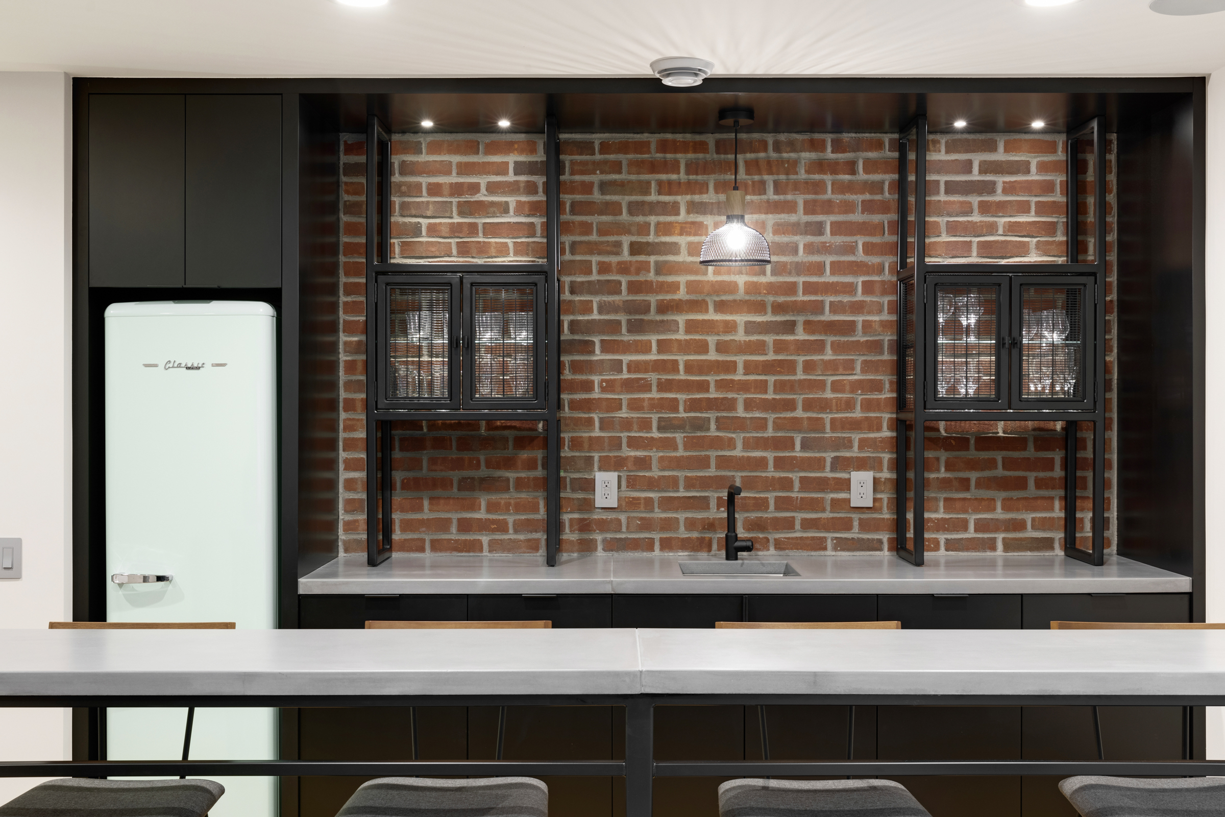 633 Ashland Ave Teasers 019 1