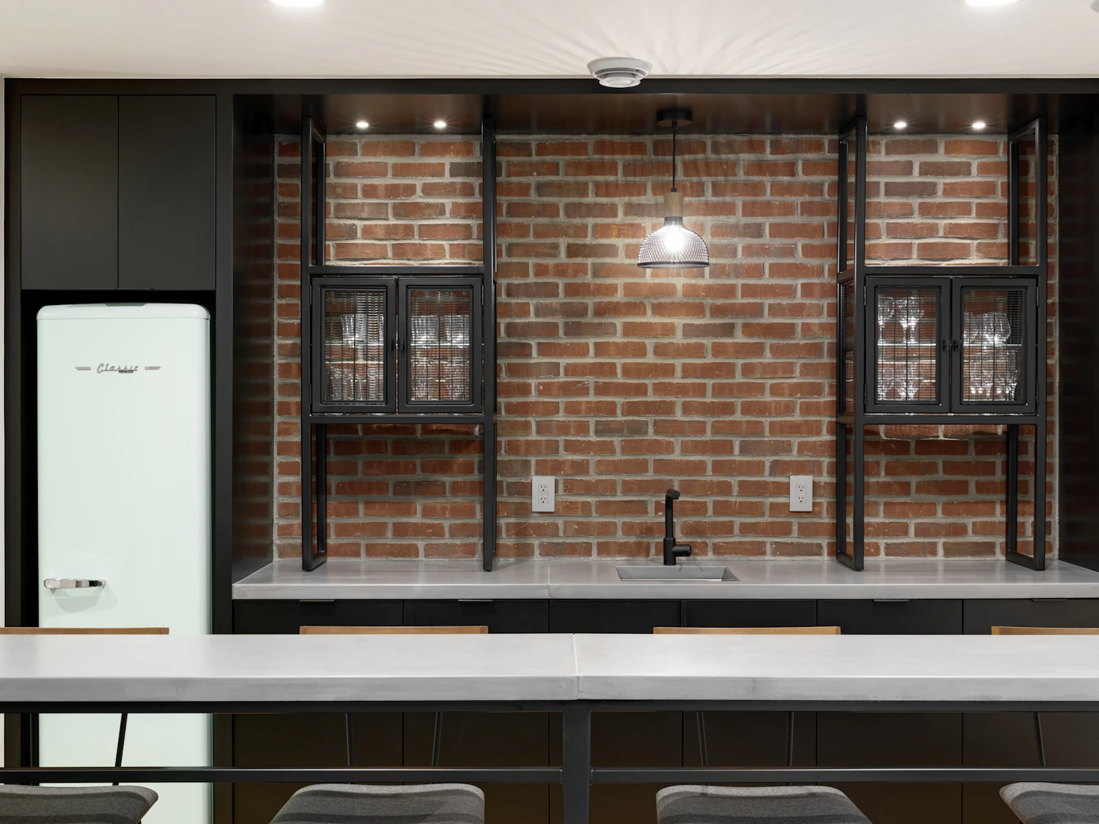 633 Ashland Ave Teasers 019 1