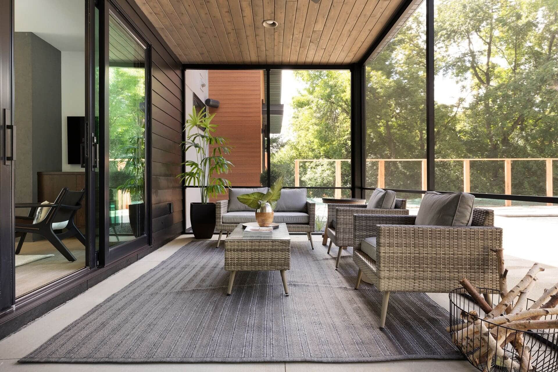 Screened-in porch with stunning views