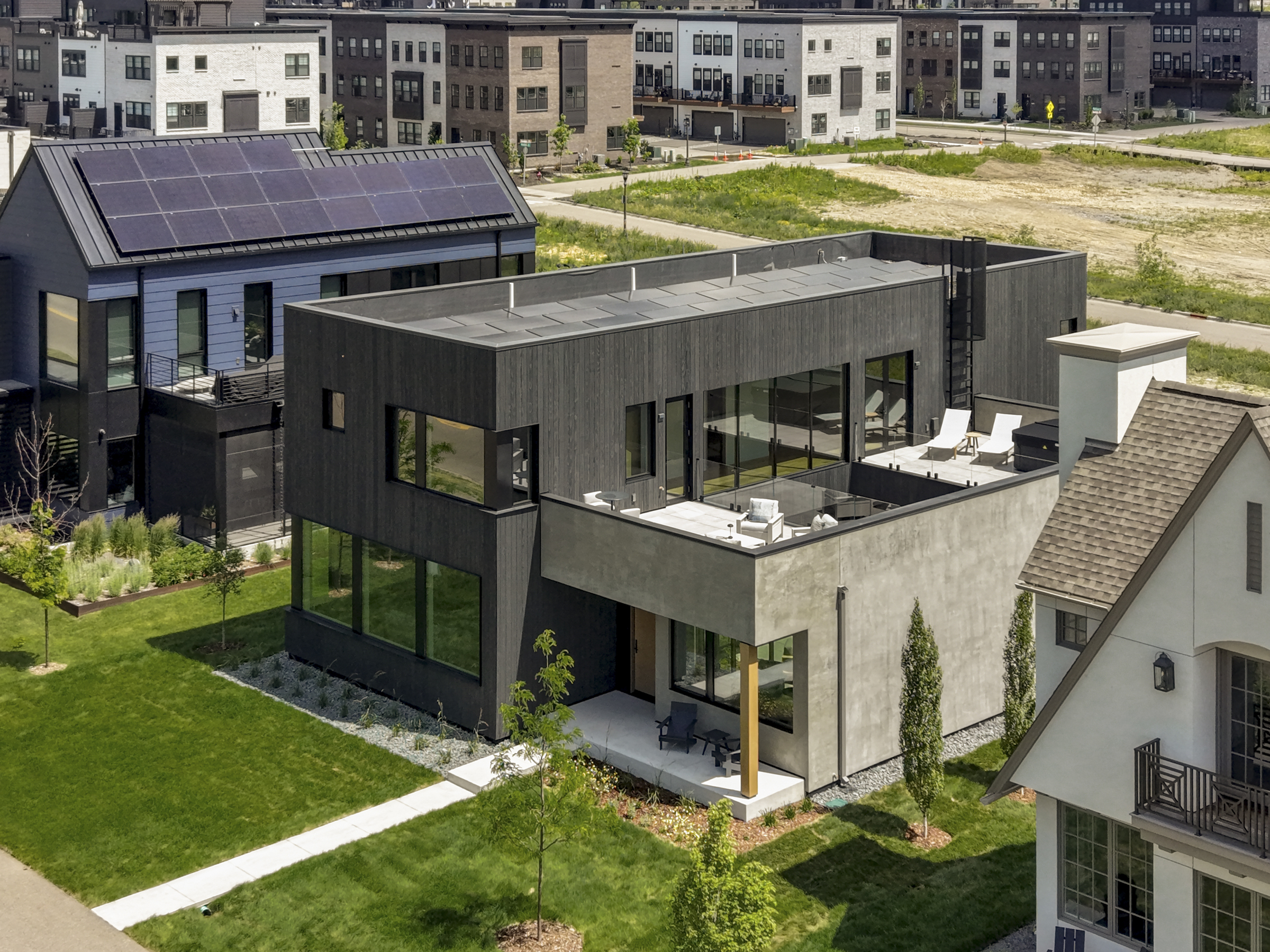 AHT Sustainable 9 Mississippi River Blvd Exteriors 001