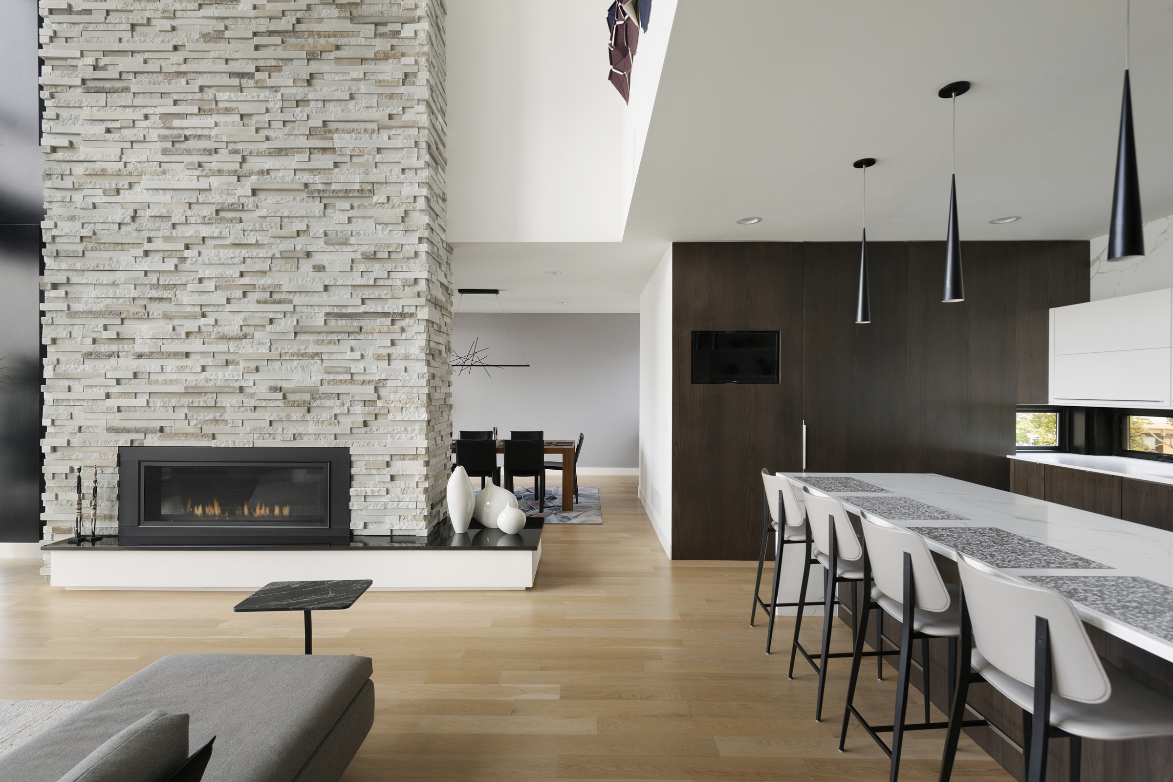 Three Points Blvd 017 1