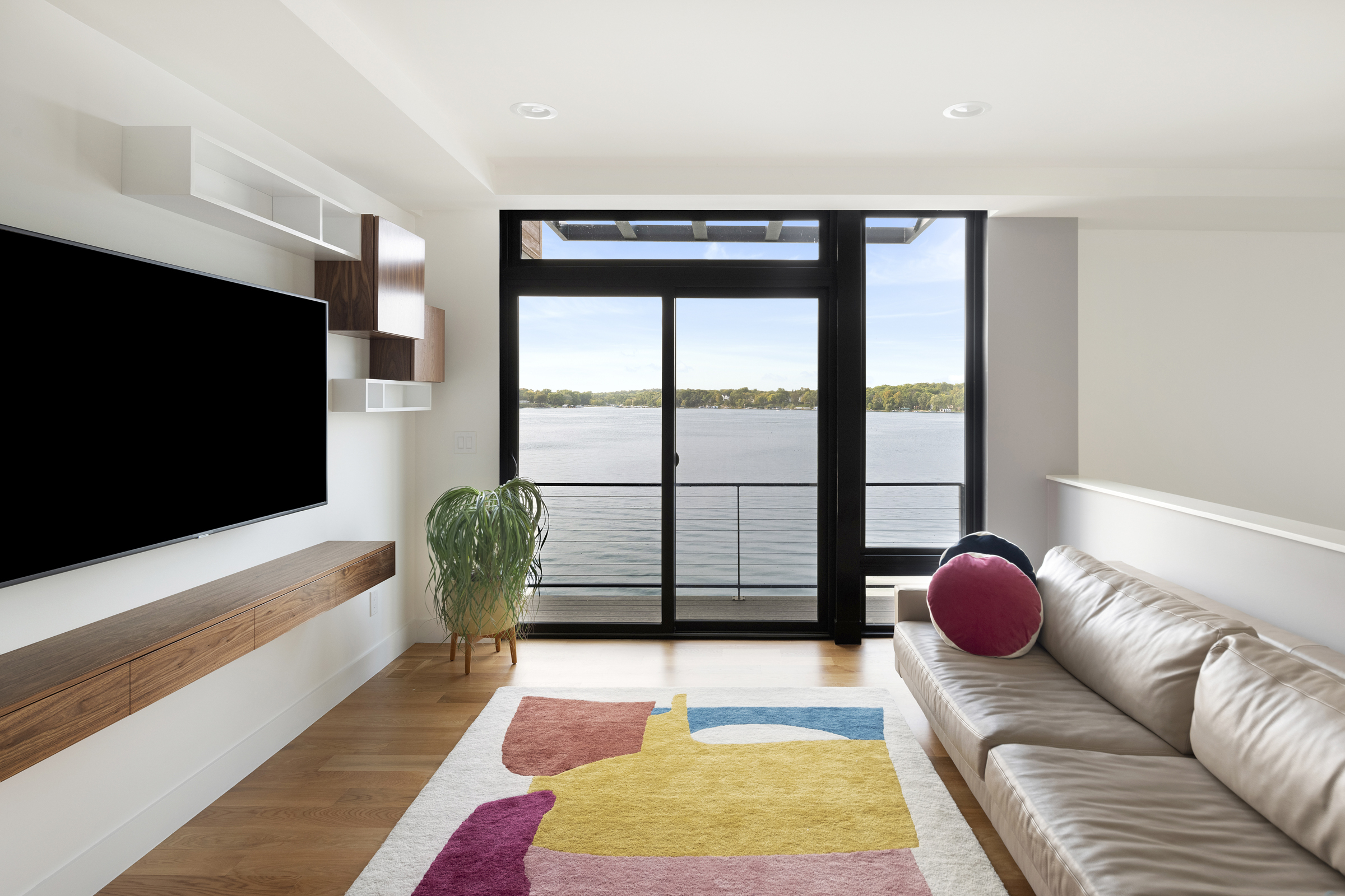 Three Points Blvd 042 1