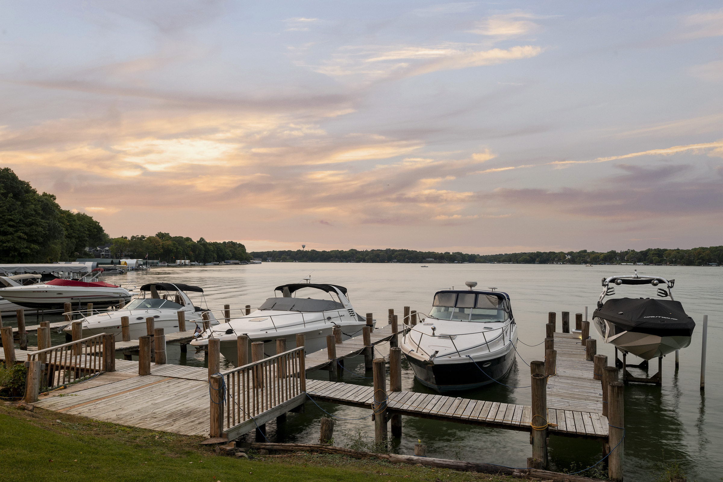 Expansive two-story views of Lake Minnetonka's Jennings Bay
