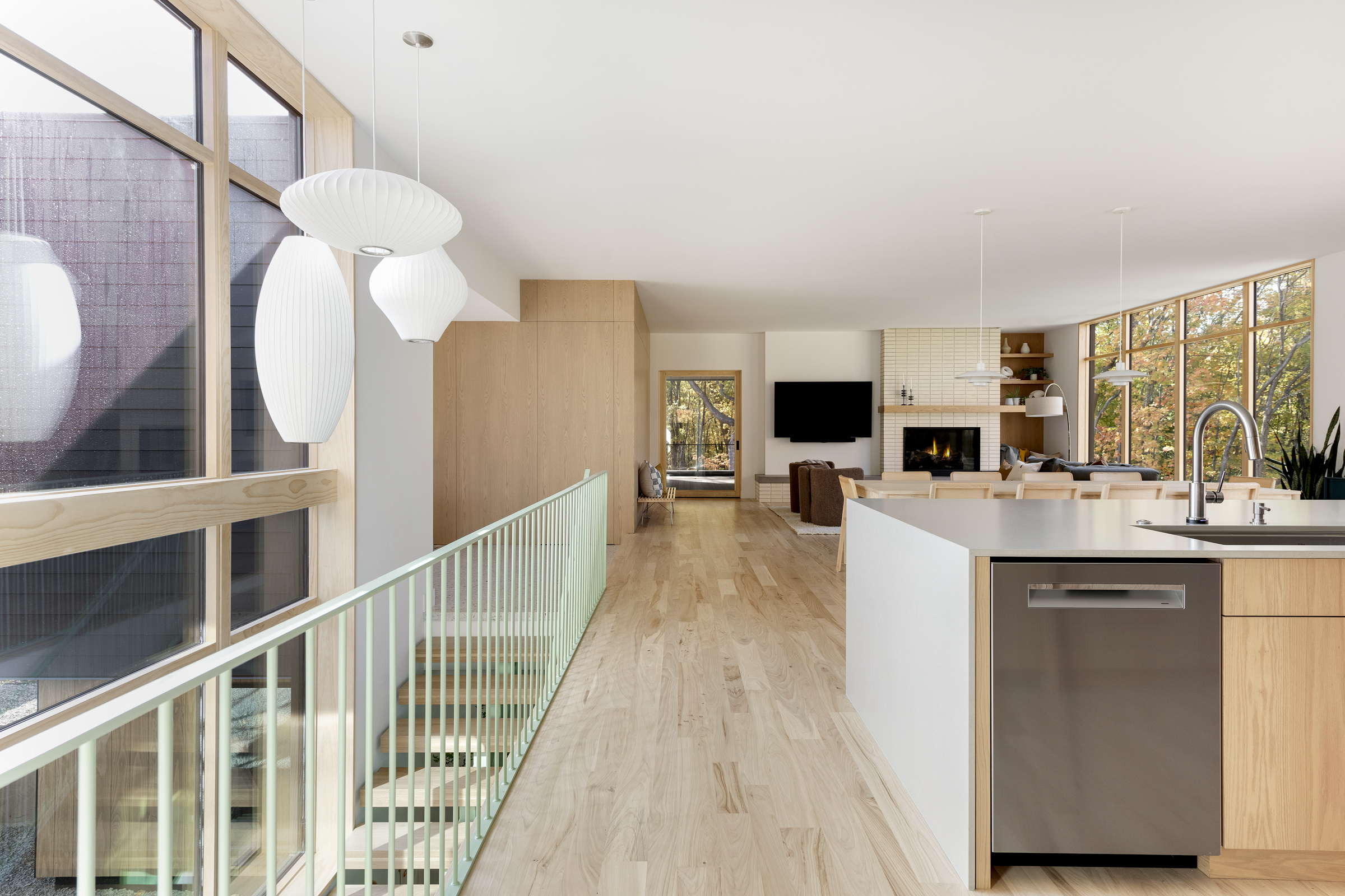 AHT Sustainable 9 Peninsula Point Rd 036 1 00 12 PM