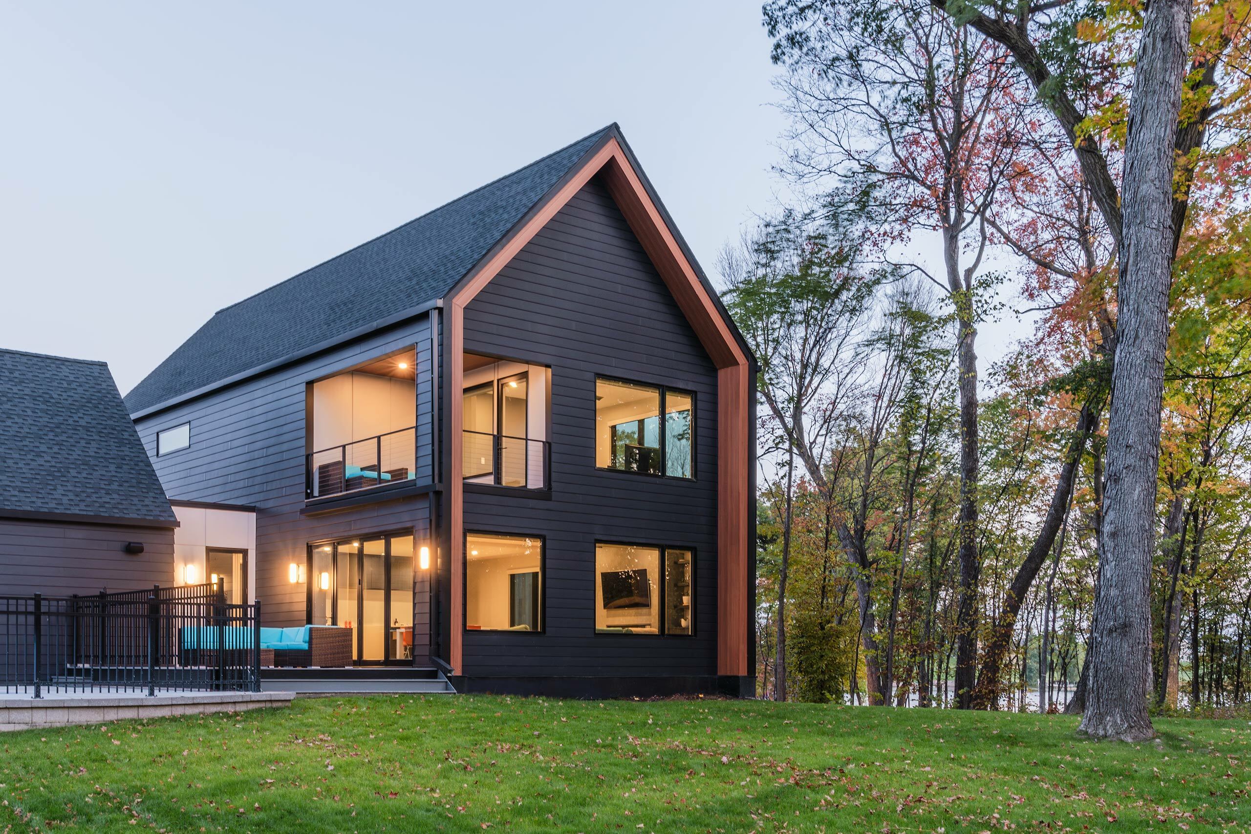 Berry Exterior Back 3x2 DSC3756