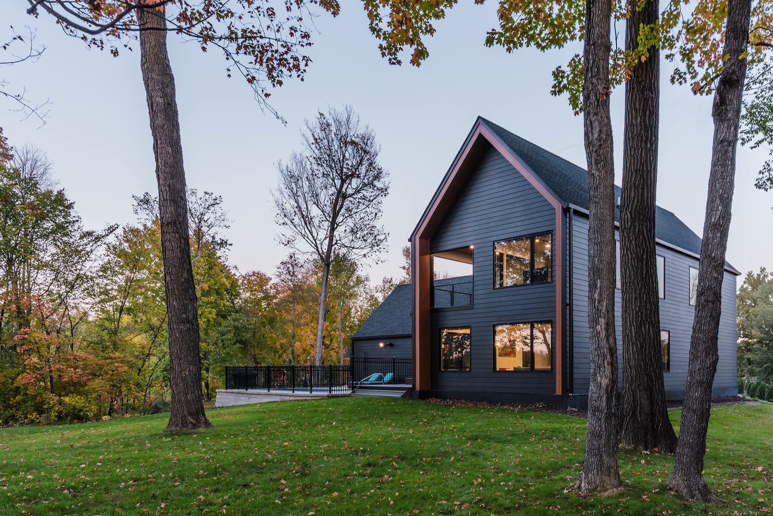 Berry Exterior Back Wide 3x2 DSC3745