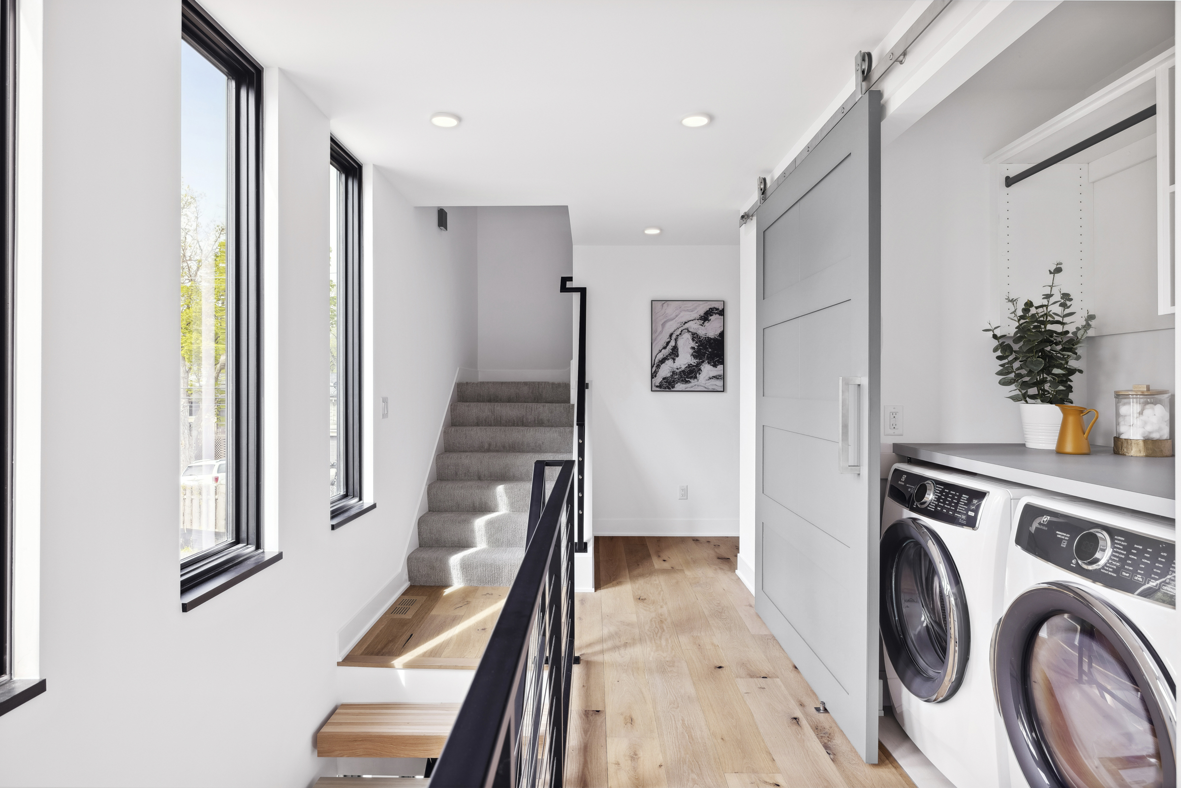 3902 Ewing Avenue South 020