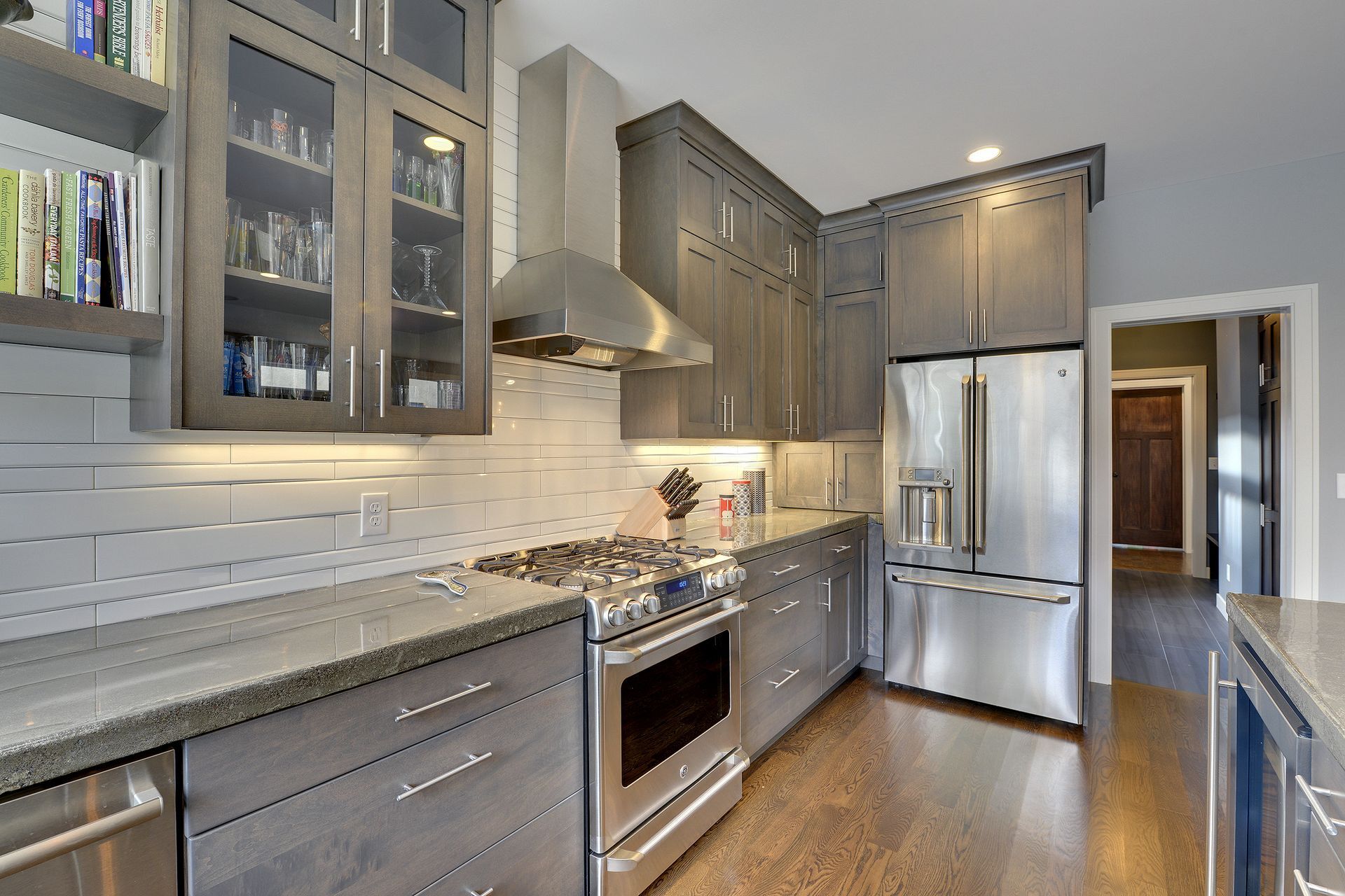 4515 Abbott Avenue S Spacecrafting 0025