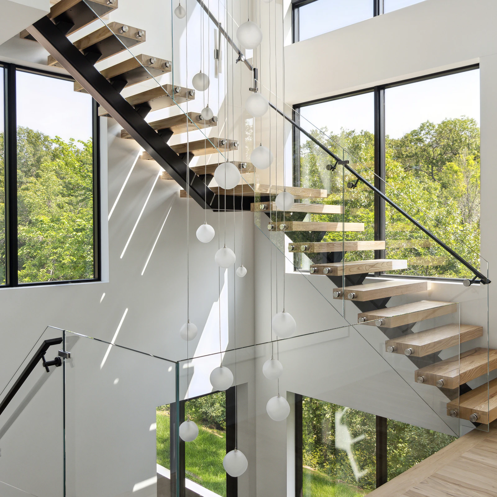 Floating steel and glass staircase