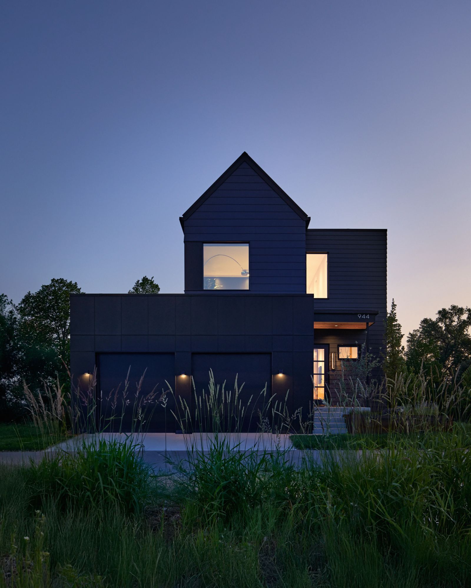 06 Unfold Ivey Round Three Photography Back Night 1