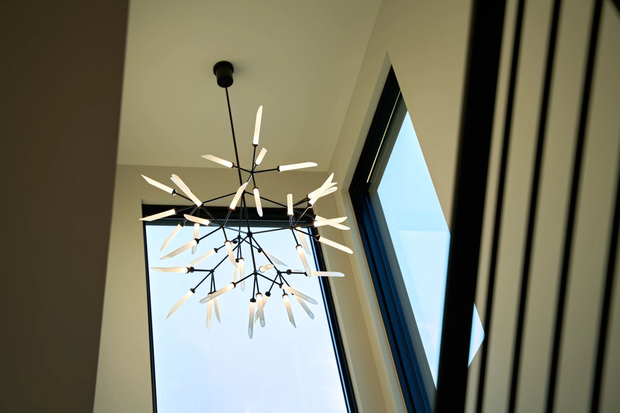 47 Unfold Ivey Round Three Photography Chandelier Angle 1