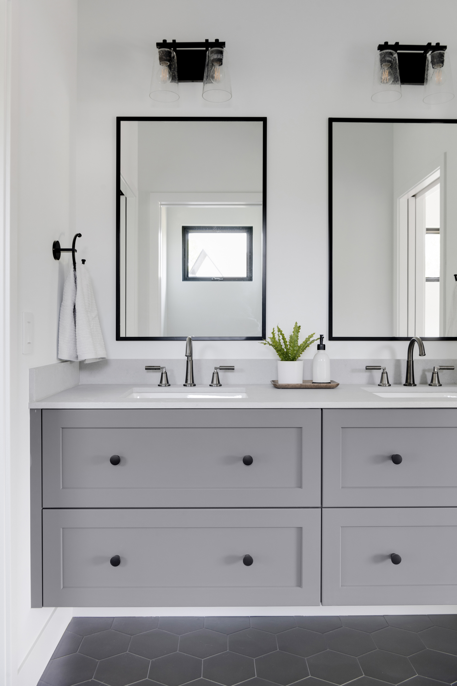 15903 Can Hdeska Cir 056