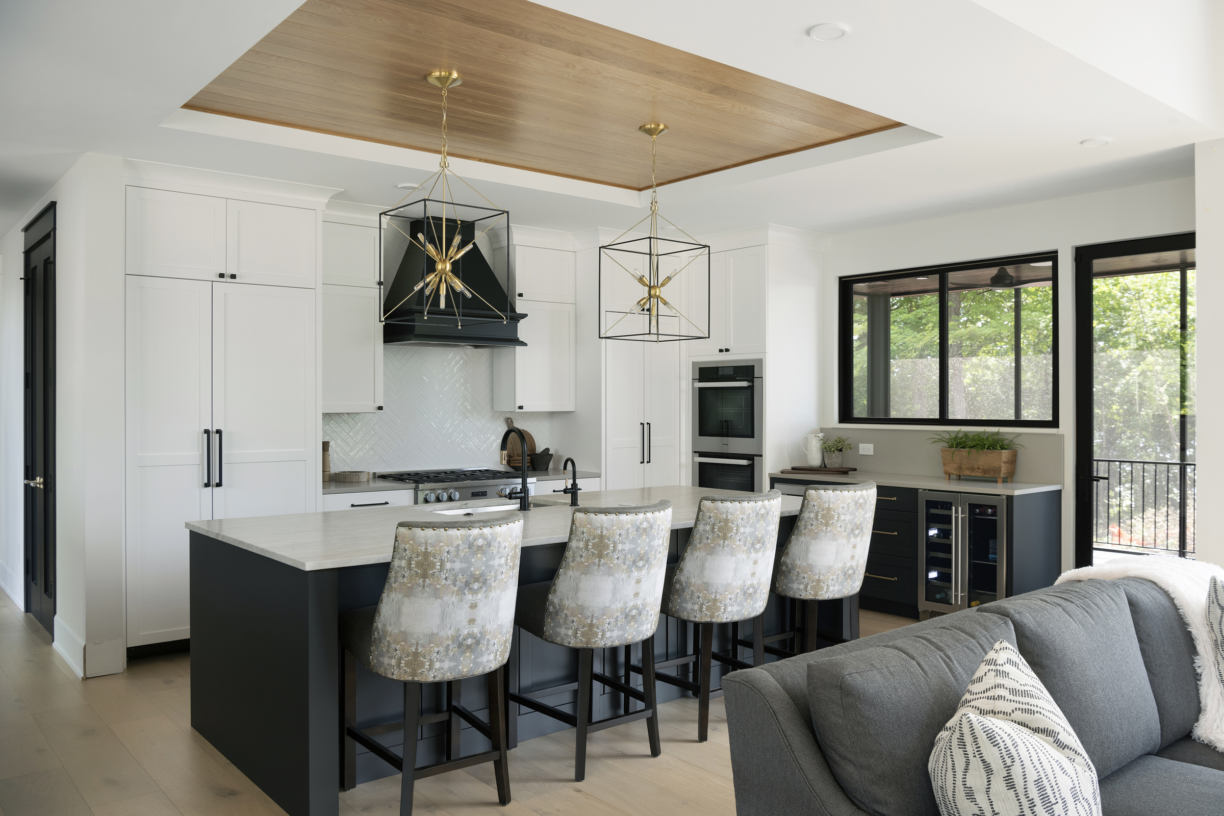 582 Peninsula Pt Road Shakopee 020