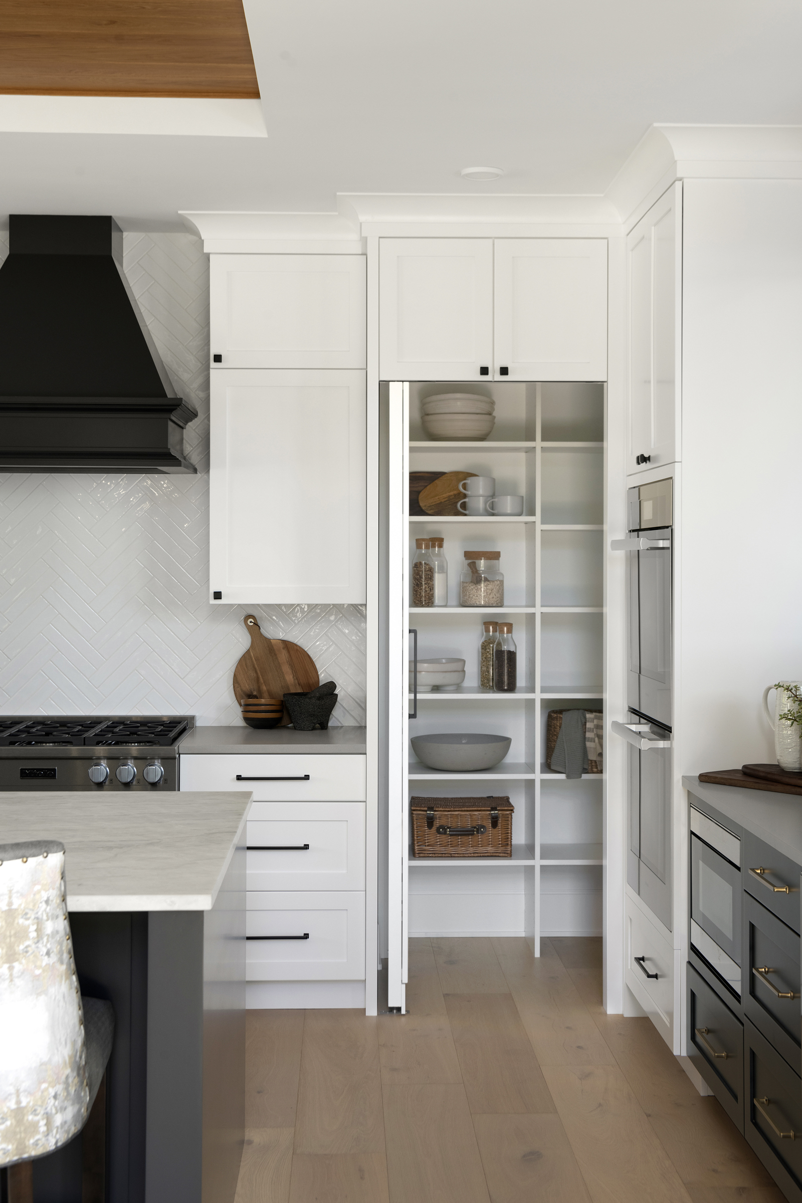 582 Peninsula Pt Road Shakopee 029