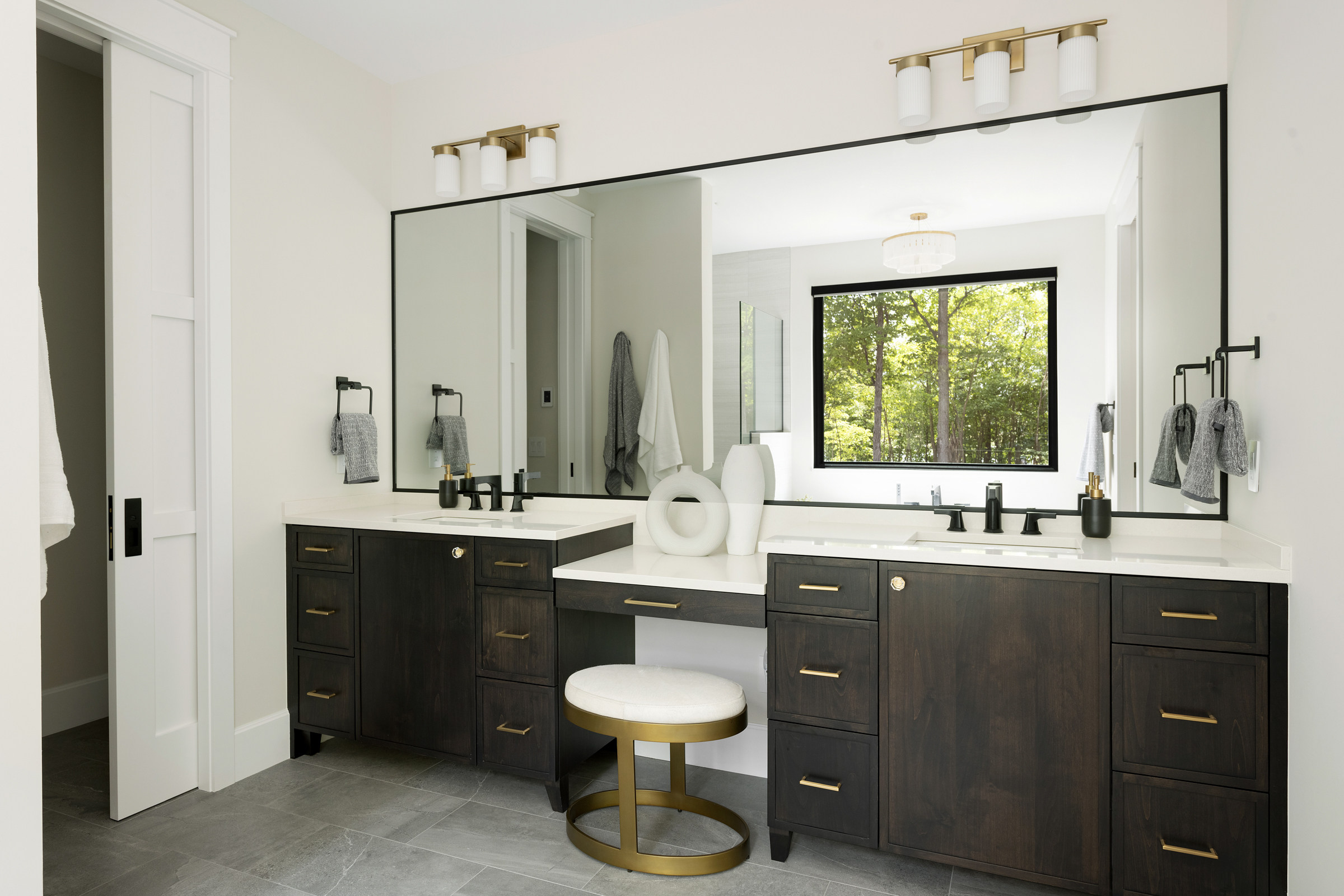 582 Peninsula Pt Road Shakopee 043