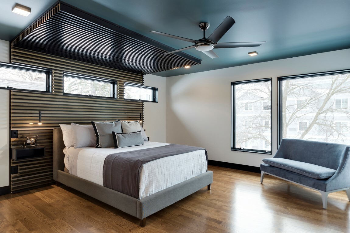 4937 Beard Ave S 026