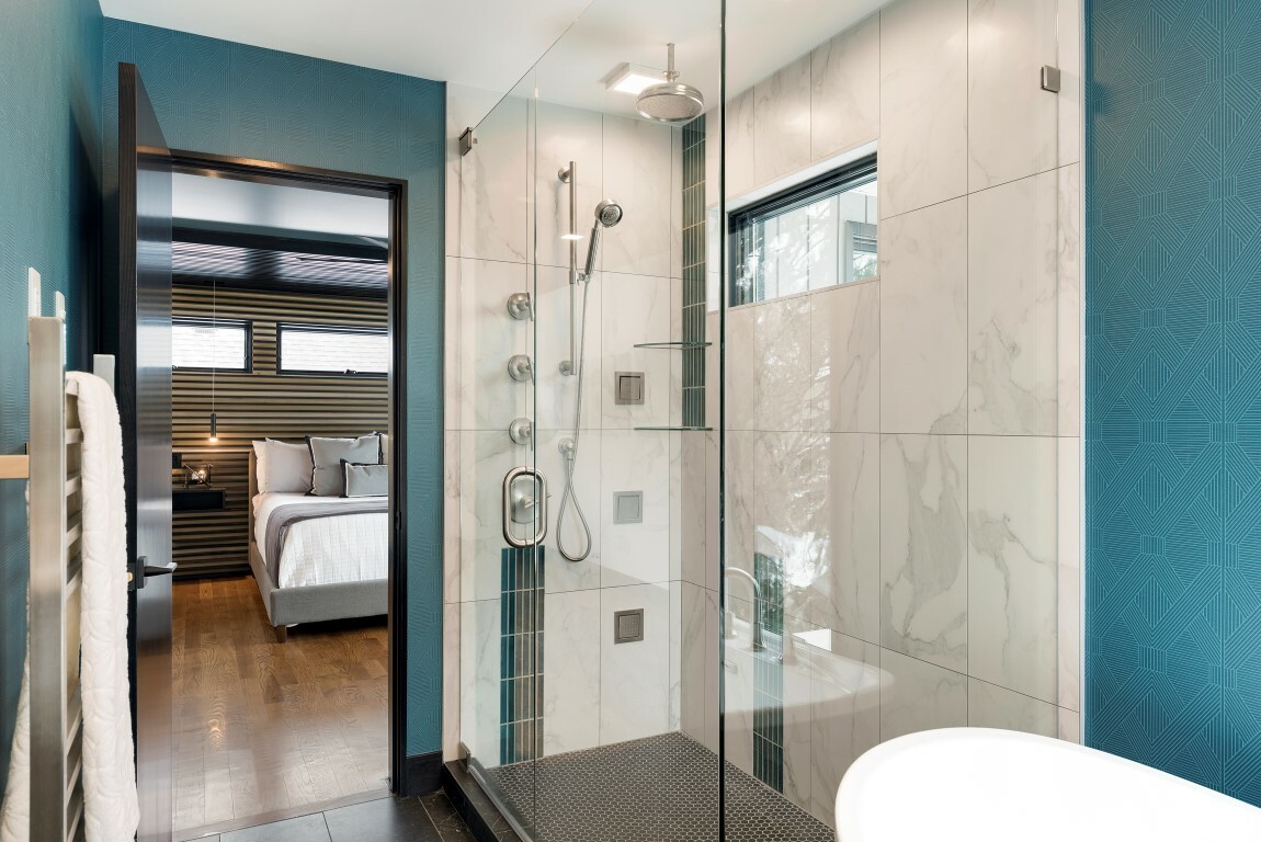 4937 Beard Ave S 031 1