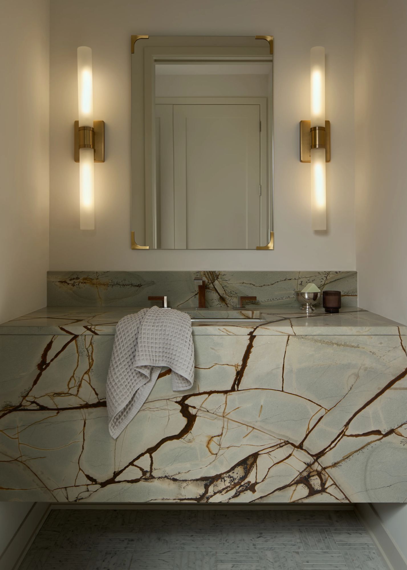 14 Unfold Camilleri Round Three Photography Powder