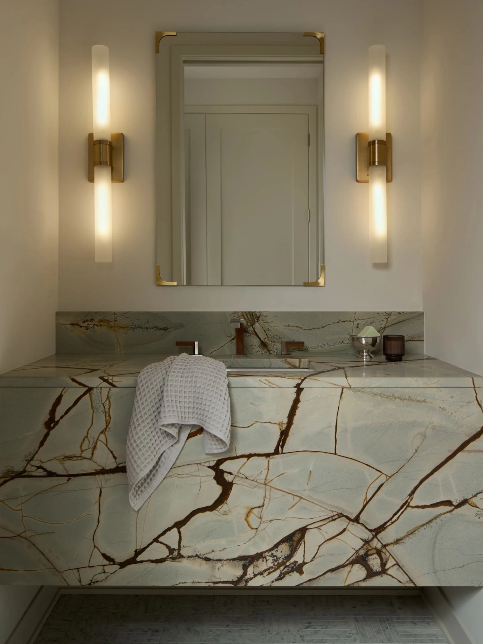 14 Unfold Camilleri Round Three Photography Powder