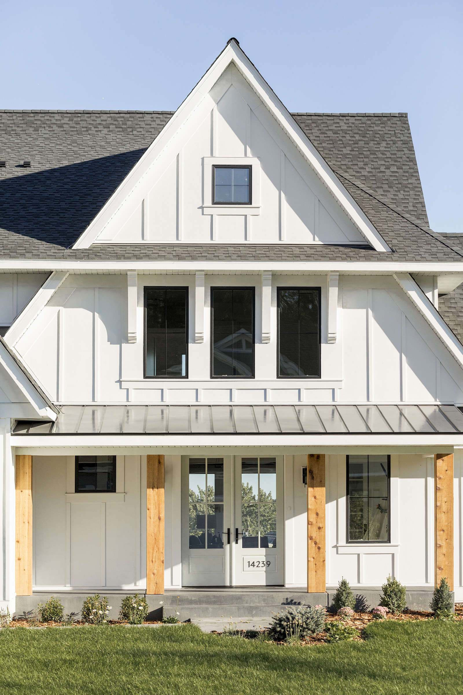 14239 Shady Beach Dr Exteriors 003 2