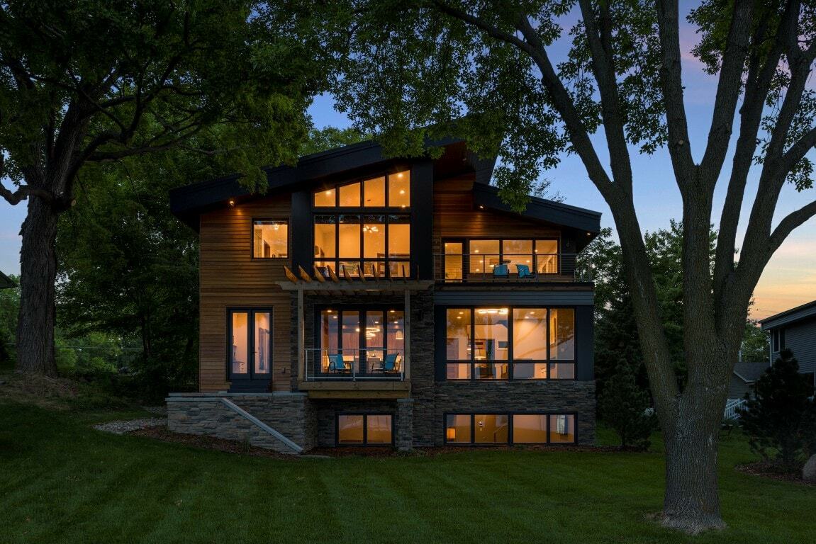 Shadywood Road Residence in Minnetonka