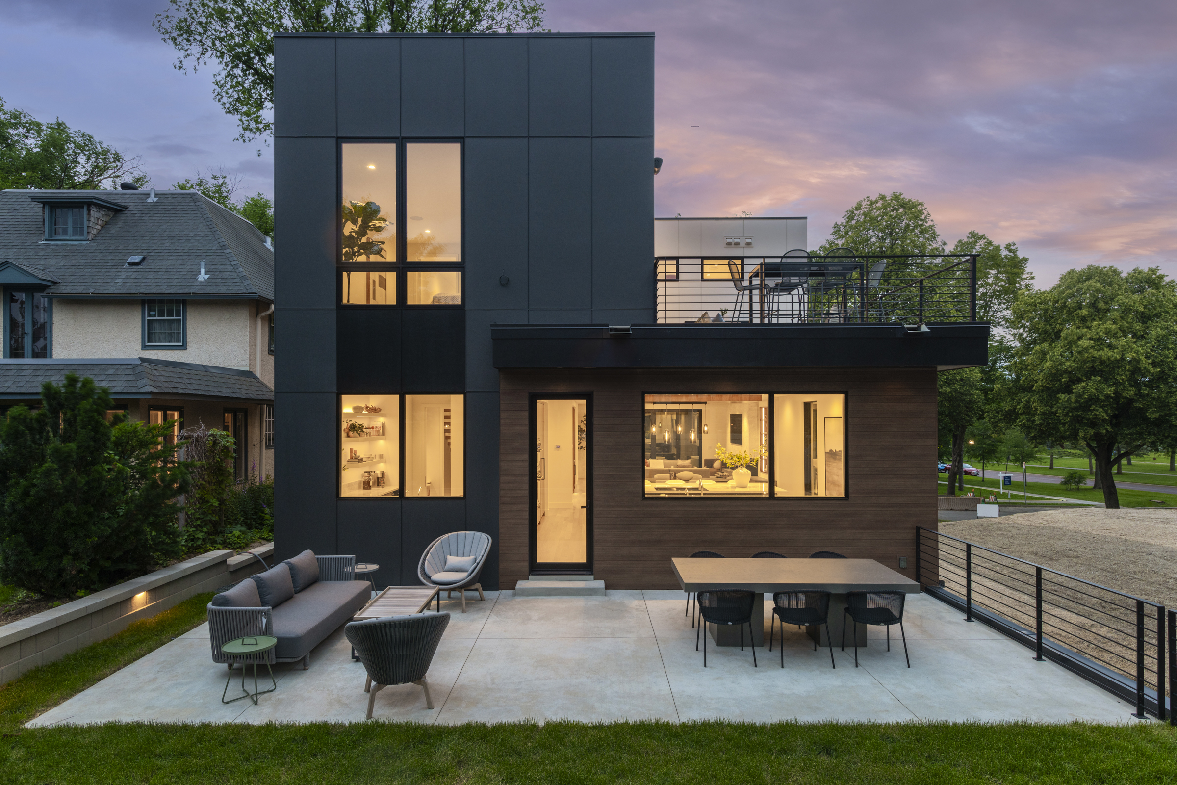 S9 Twilight Upton Ave 009