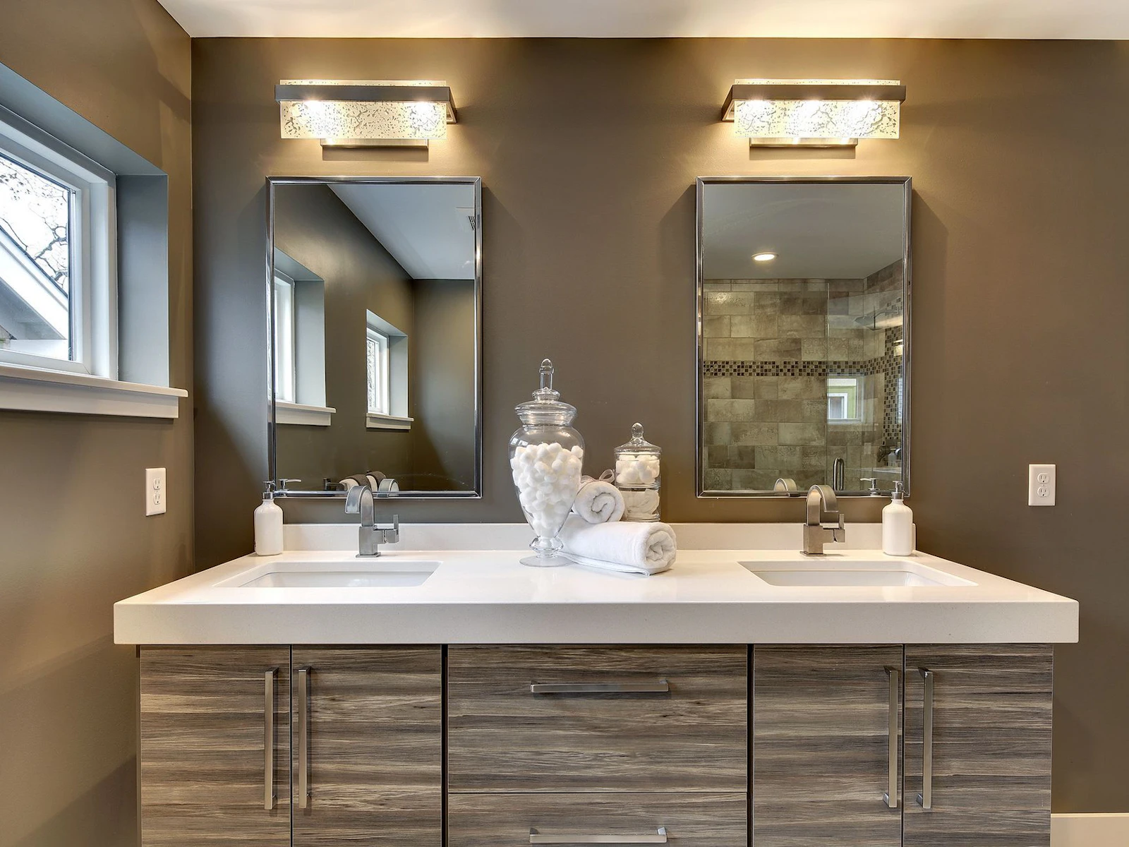 4817 Upton Ave S Spacecrafting 0039