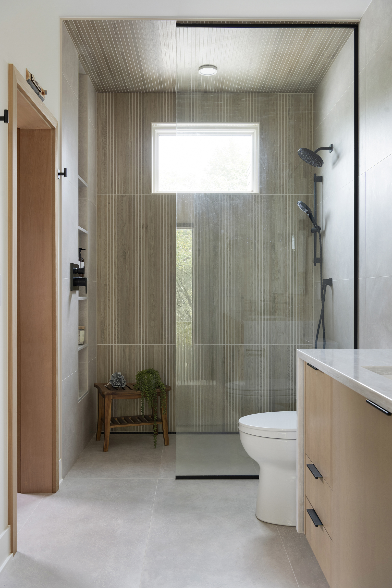 Sustainable 9 Design 2820 W 40th St 053