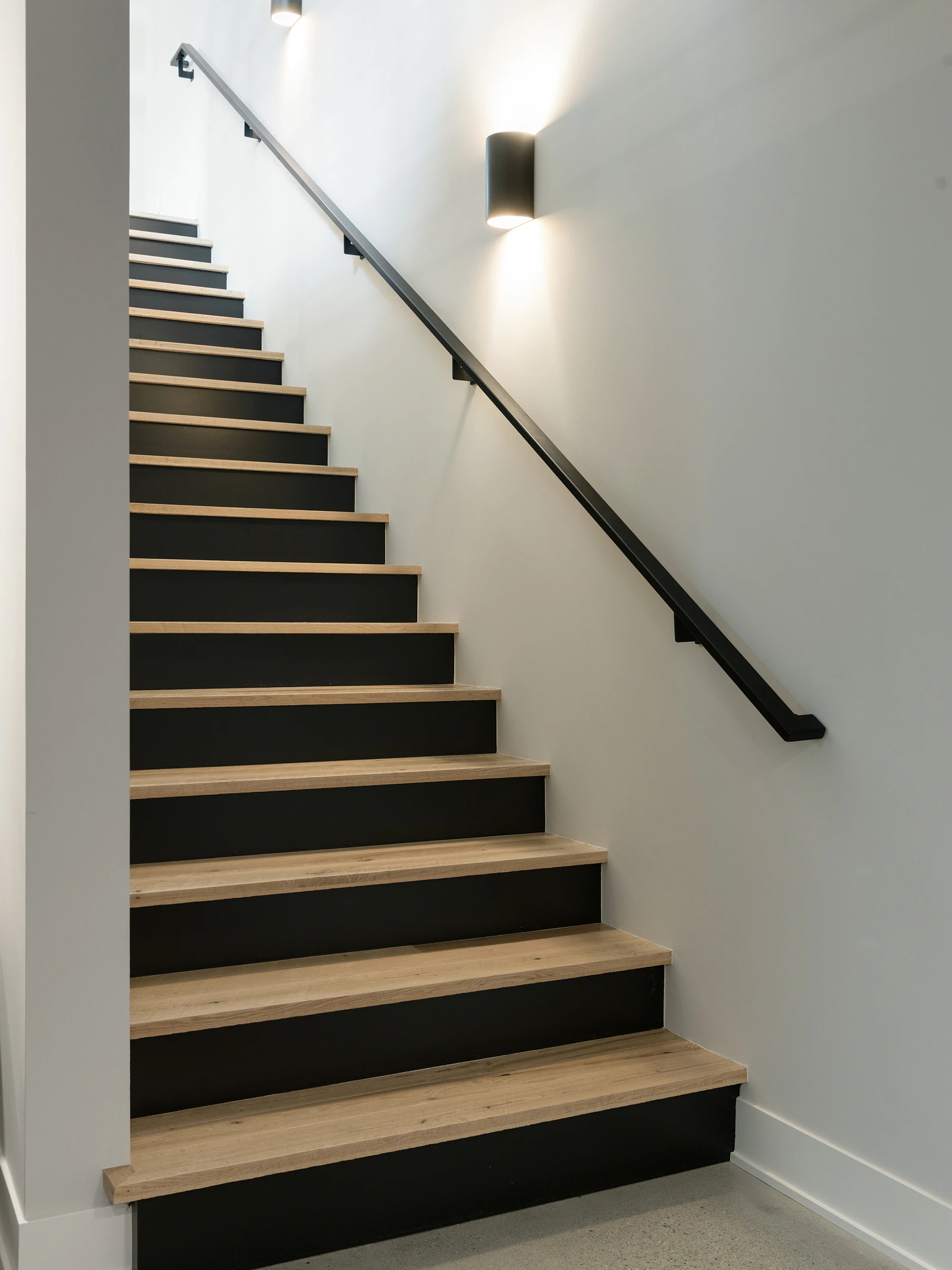 Sustainable 9 Design 2820 W 40th St 058