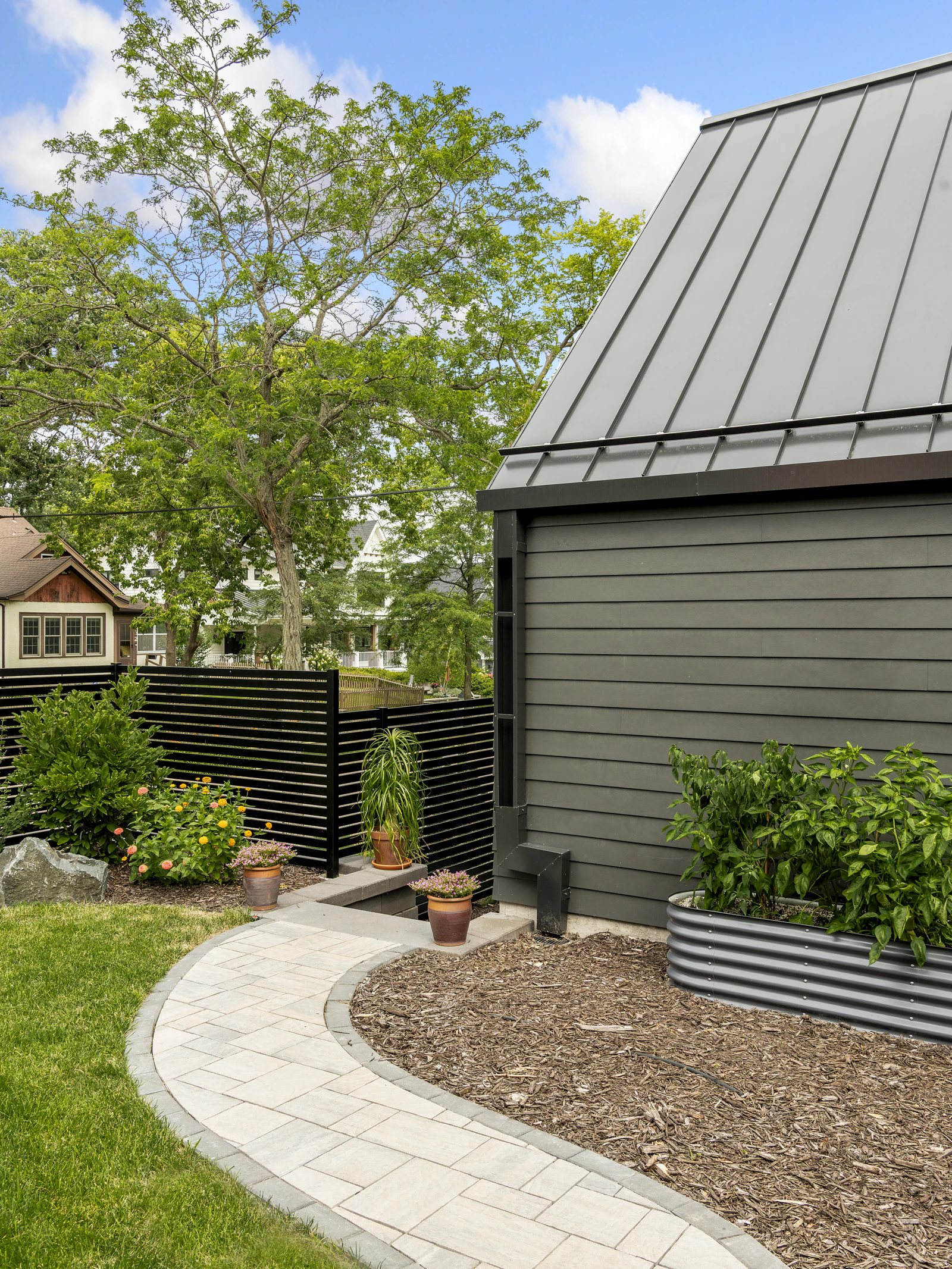 Sustainable 9 Design 2820 W 40th St 068