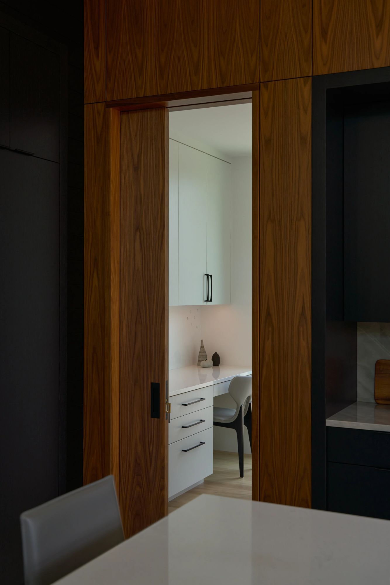 33 Unfold Saba Round Three Photoghraphy Office Partly Closed