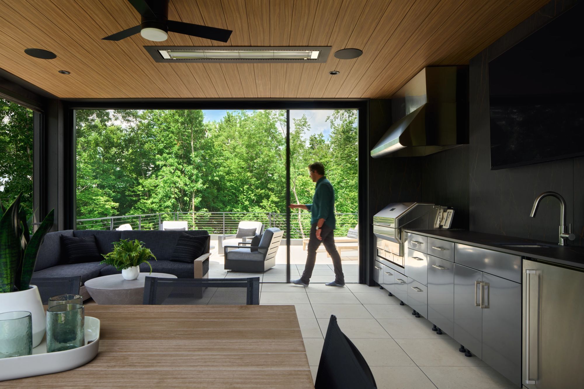 38 Unfold Saba Round Three Photography Porch Greg